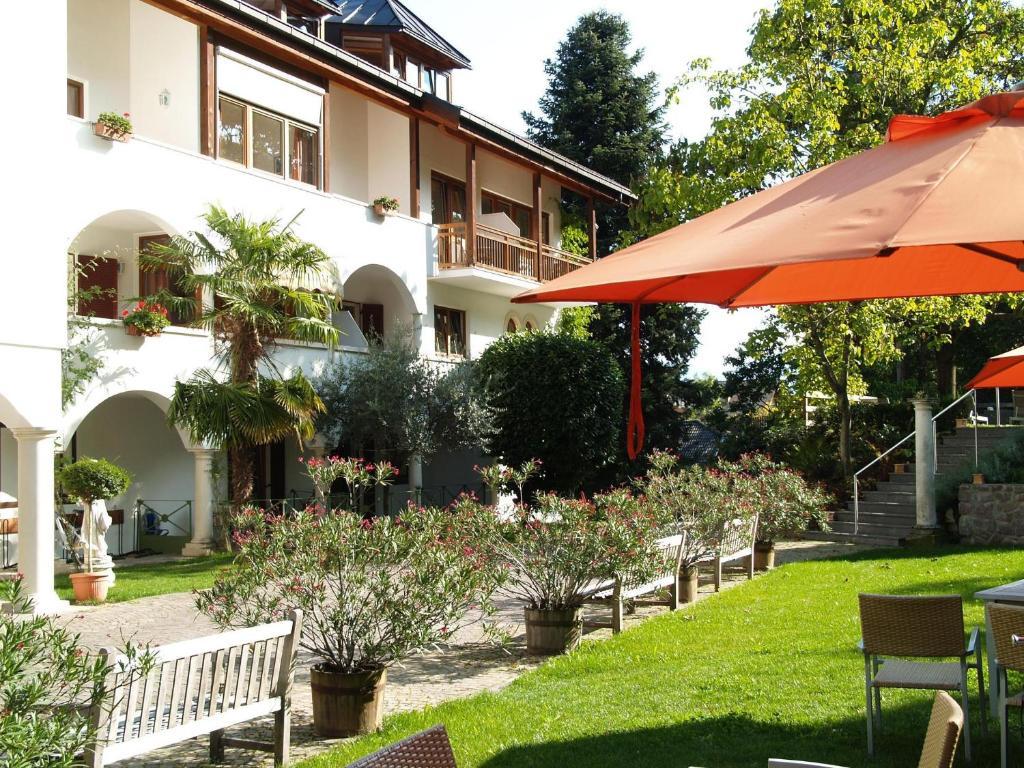 Hotel Lambrechtshof Appiano Sulla Strada Del Vino Exterior photo