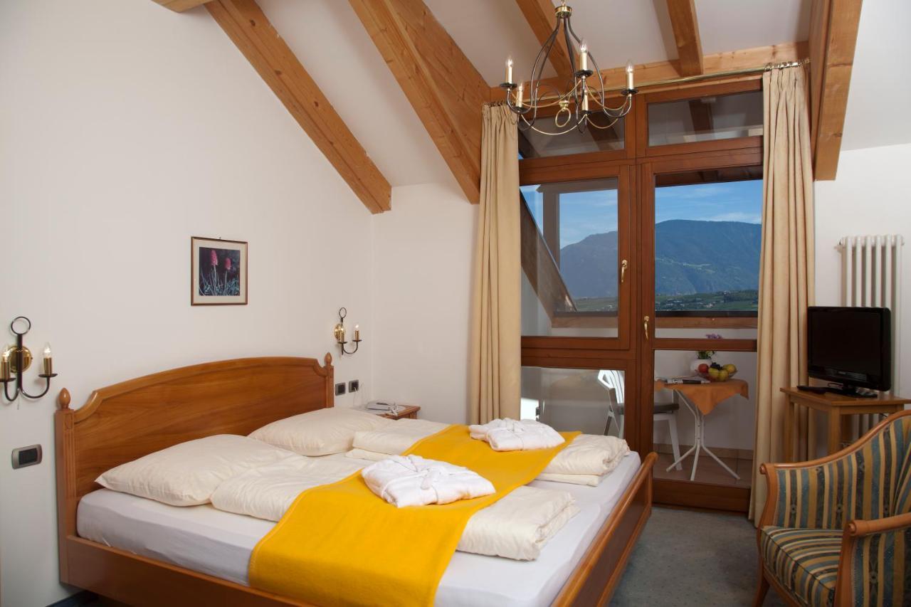 Hotel Lambrechtshof Appiano Sulla Strada Del Vino Exterior photo